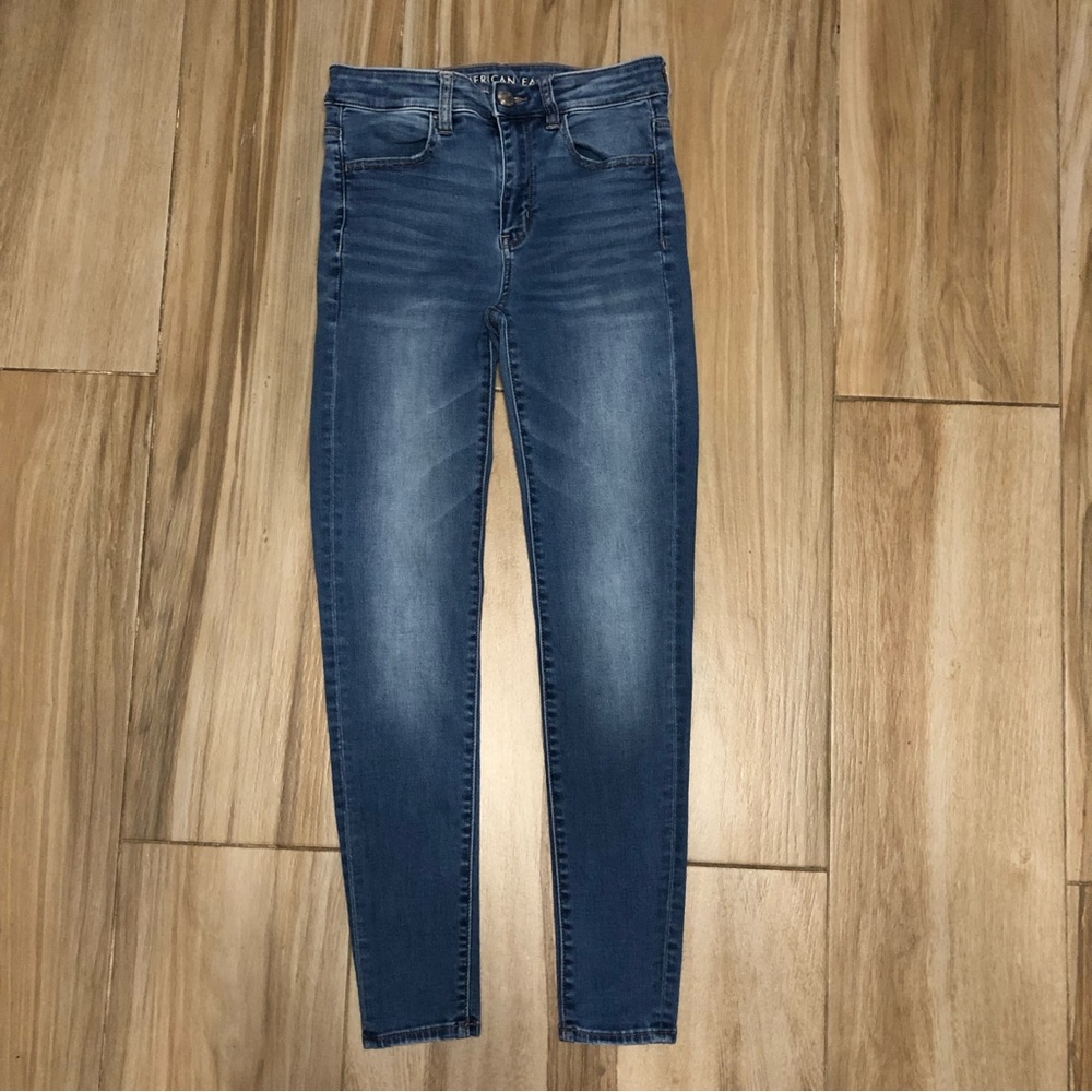 American Eagle High Waisted